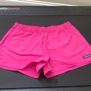 Patagonia Women's Barely Baggies. Size Med. 2-1/2 Inch inseam. Fuchsia Color EUC
